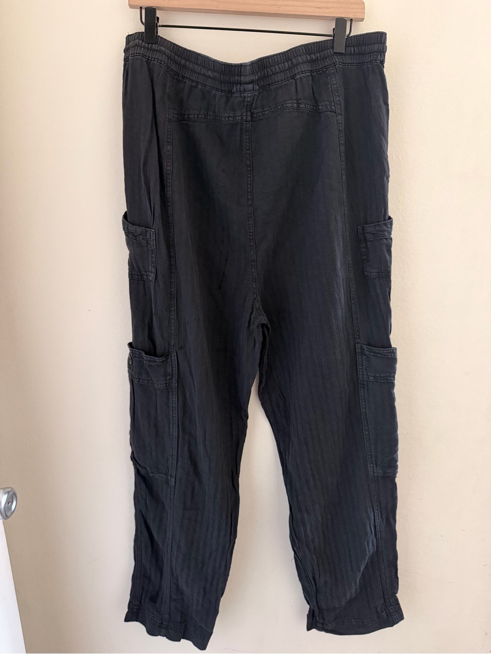 Reformation Mason Pants 4P Black Pleated Wide Leg Tencel Lyocell Petite - Picture 4 of 7